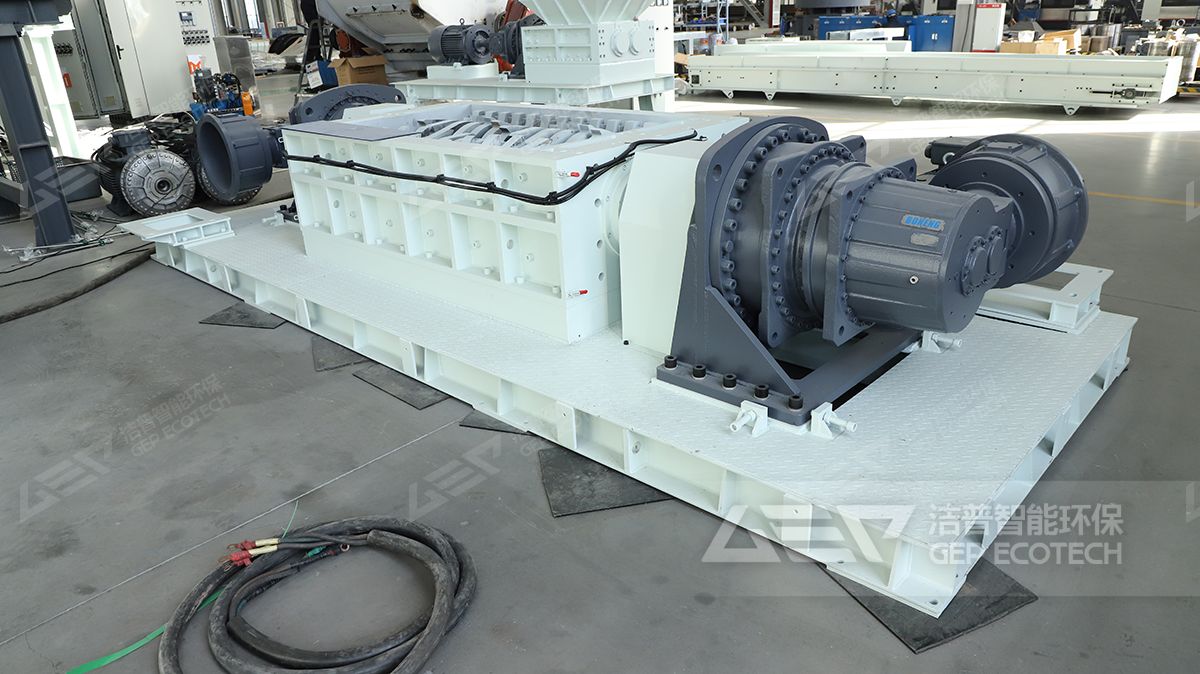 剪切式撕碎機(jī)刀箱