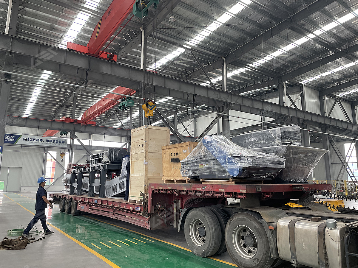 潔普智能大件垃圾處置生產(chǎn)線發(fā)往上海閔行區(qū)