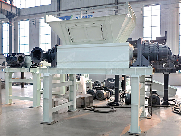 潔普大型生物質(zhì)破碎設(shè)備發(fā)往東北熱電廠，助力熱電聯(lián)產(chǎn)燃料處置！