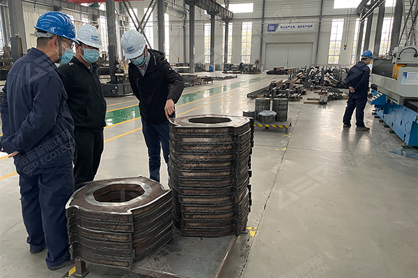 原陽縣委常委、統(tǒng)戰(zhàn)部部長殷國偉一行蒞臨潔普智能環(huán)保參觀