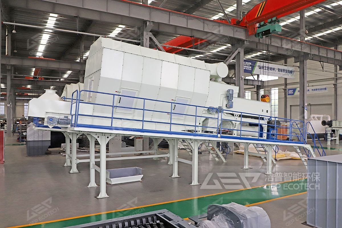 廢木料風(fēng)選機(jī)