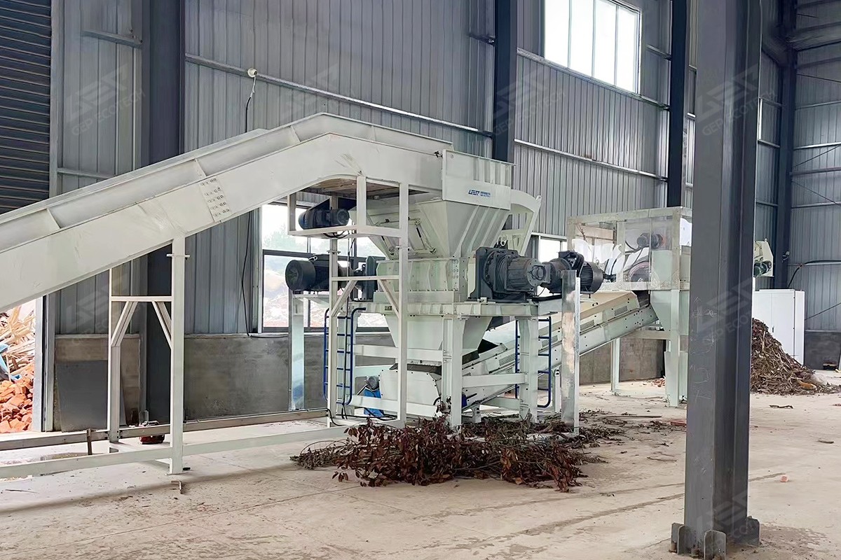 大件垃圾撕碎機現(xiàn)場