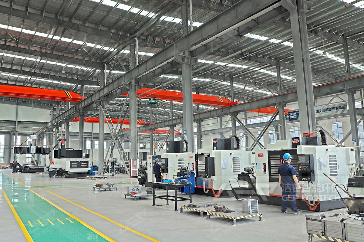 汽車(chē)廢鋁破碎機(jī)車(chē)間